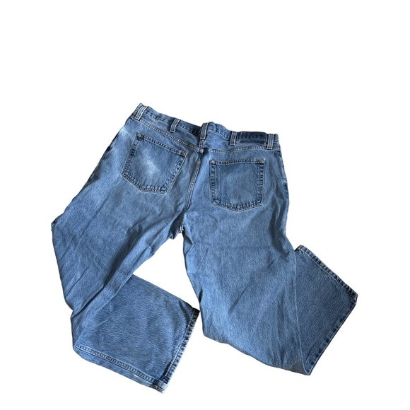 Eddie Bauer size 40X30 medium wash zip front straight leg jeans FLAW - Picture 2 of 9